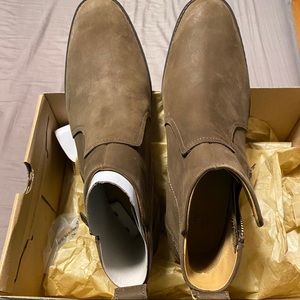 UGG Women’s Aureo II boots - Pinewood - Size 9